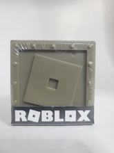 Load image into Gallery viewer, Roblox Series 10 Mystery Box
